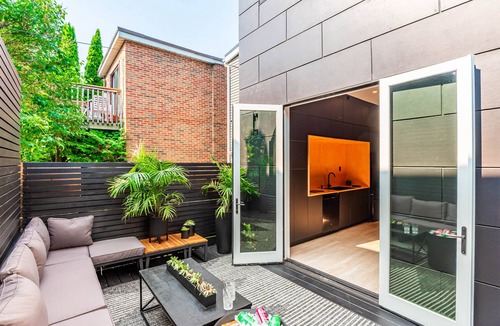 King West Village House | Modern Queen West Retreat by Trinity Bellwoods Park