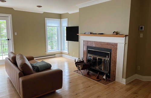 Knowlton Condo | Modern, Quiet, and Convenient 3BR Condo in Knowlton
