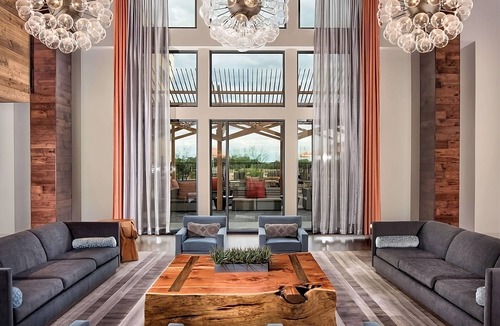 Bee Cave Hotel | Modern Room w/Rooftop Dining, Pet-Friendly Policy, & Outdoor Pool