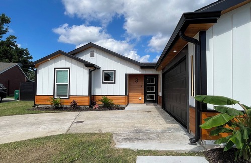 Kenner - Louis Armstrong International Airport House | Modern Spacious 4-bedroom house in charming Kenner with WiFi and AC