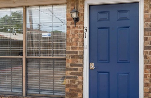 Central Arlington Apartment | Month Discount!Quiet Studio Apartment*Walk to UTA*
