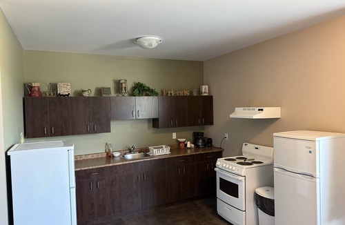 Moosehorn Hotel | Moosehorn Motor Hotel