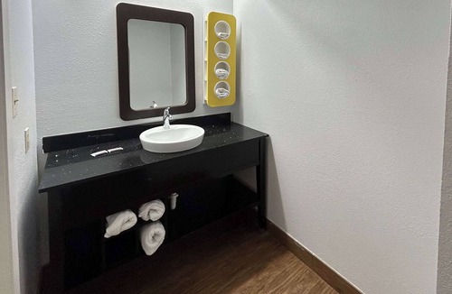 Denham Springs Hotel | Motel 6 Denham Springs, LA