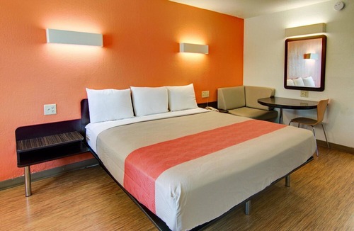 Mount Pleasant Hotel | Motel 6 Mount Pleasant, TX