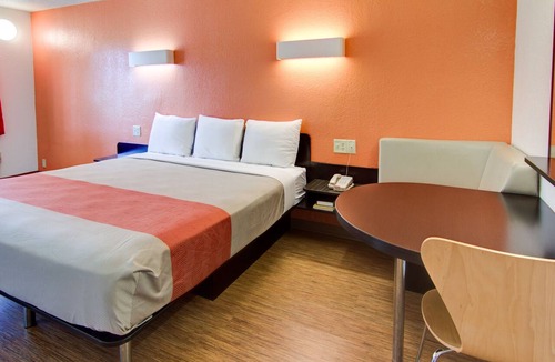 Mount Pleasant Hotel | Motel 6 Mount Pleasant, TX