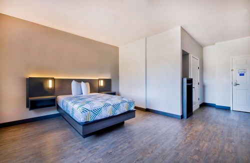 Norman Hotel | Motel 6 Norman, OK
