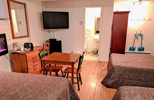 Saint-Charles-Borromee Hotel | Motel Bonsoir
