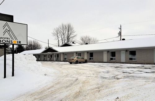 Saint-Charles-Borromee Hotel | Motel Bonsoir