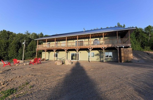 Killaloe Cottage | Mountain View Lodge - Brand New 8 Bedroom Home with 150 acres of privacy