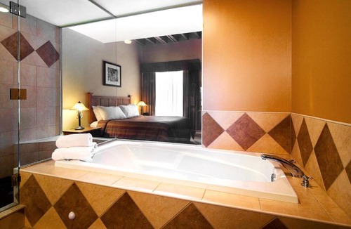 Downtown St. John's Hotel | Murray Premises Hotel