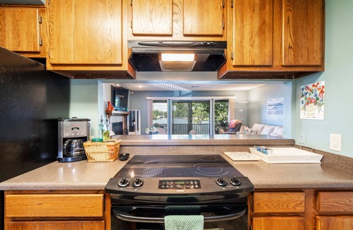 Rockwell Condo | NEW! 2/2 lakefront condo with spectacular views!
