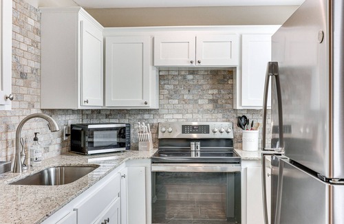 New Blaine Apartment | New Blaine Studio - Walk to Lake Dardanelle!