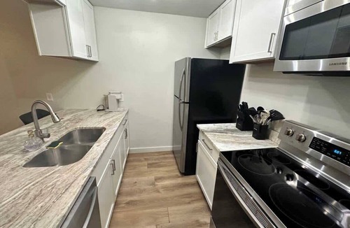 Richardson House | New Designer 3BR Retreat | Central Richardson