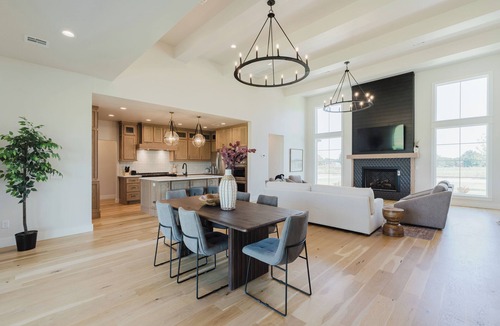 Wheatland House | New Listing! New spacious 6-bedroom in Norman!