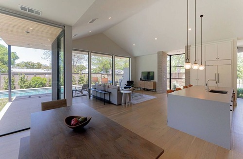 Tarrytown House | *NEW* - Pool, Downtown Austin, Private Bathrooms for Each Bedroom