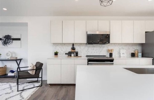 Gimli House | New waterfront- 5 bedroom home
