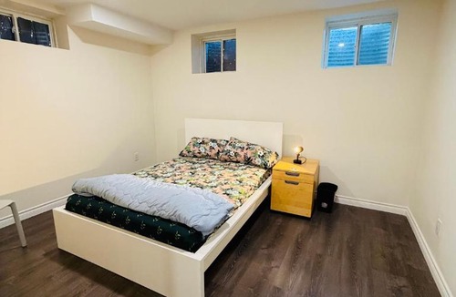 Thorold House | Niagara Falls 2 Bedroom Luxury Basement Apartment