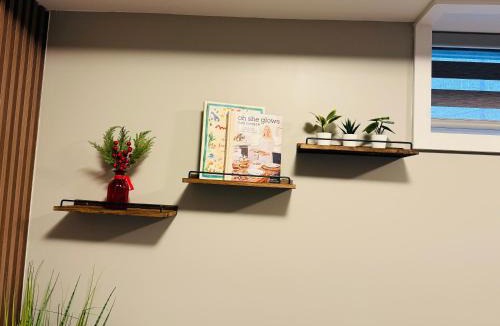 Niagara Falls Apartment | Niagara Getaway across Fallsview