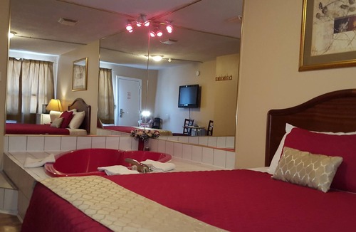 Niagara Falls Hotel | Niagara Inn & Suites