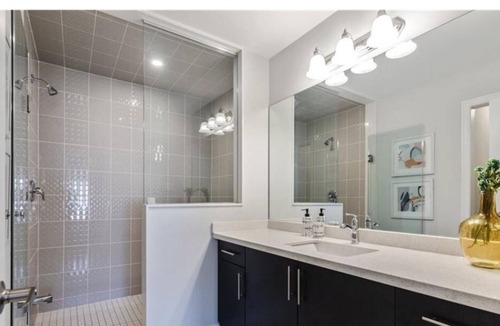 Hamilton House | Noah's Amazing Home