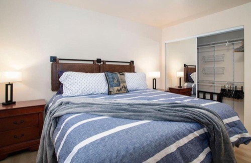 Badger Apartment | Northern Lights Getaway Minutes to Ft Wainwright