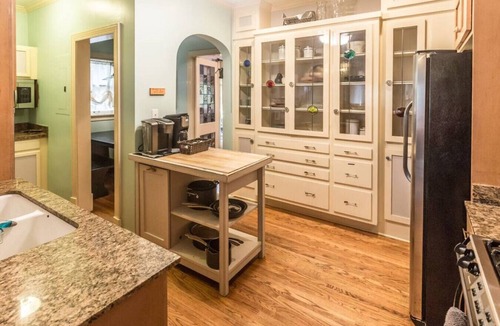Maple Ridge House | Nugget`s Roost - Maple Ridge Gem