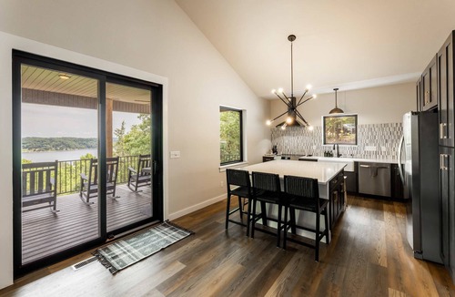 Lost Bridge Village House | Oak Ridge on Beaver Lake, 5BR Lakeview, Sleeps 13