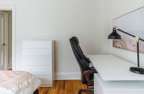 The Beaches House | Oasis in the Beaches Comfy 3BR w. Parking