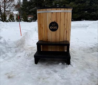 Saint-Mathieu-du-Parc Ski Chalet | Oasis thermal Mauricie Chalet NE Chic Shack
