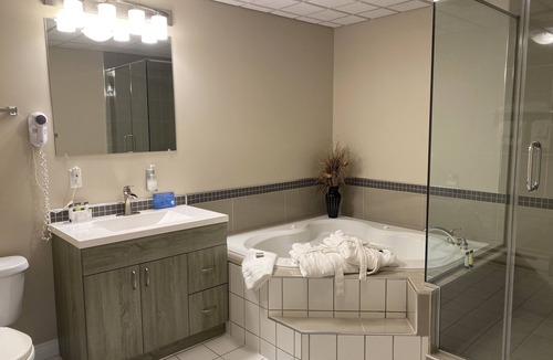 Rocky Harbour Hotel | Ocean View Hotel