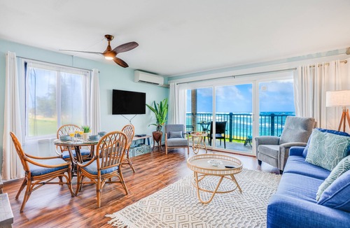 Kapaa Condo | Oceanfront condo with balcony, great view, pool, hot tub - 50 ft to beach