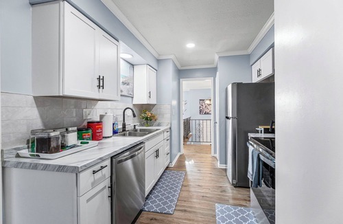 Olathe Apartment | Olathe duplex by YDSH GuestMind - Comfortable, private unit, Pet Friendly!