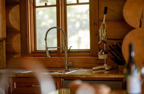 Sutton House | Old Notch - Nature & Spa