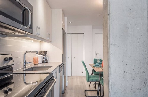 International District Apartment | Old Port Gem | Walkscore 100 | Prime Location