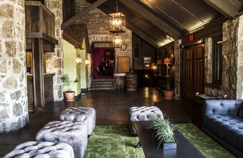 Fallsview Hotel | Old Stone Inn Boutique Hotel