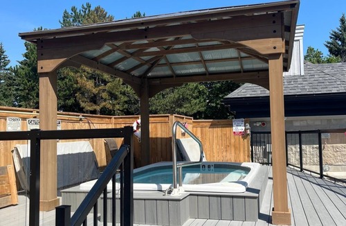 Craigleith Condo | Open Loft Condo at Blue Moutain