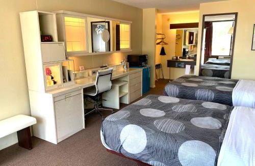 Ozark Hotel | Oxford Inn