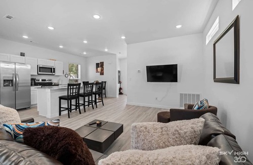 Centerton House | Pacific Palace-2bed/2.5bath Home in Centerton