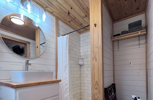Denison Cabin | Pardon our dust as we reopen this charming resort on Lake Texoma.