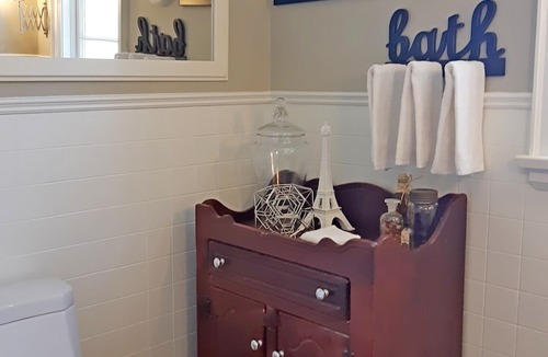 Barrie Hotel | Parkside House