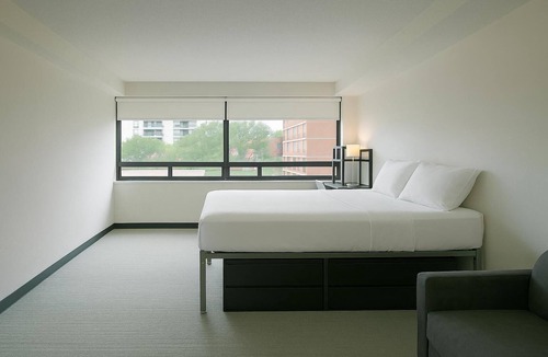 Church and Wellesley Hotel | Parkside Student Residence