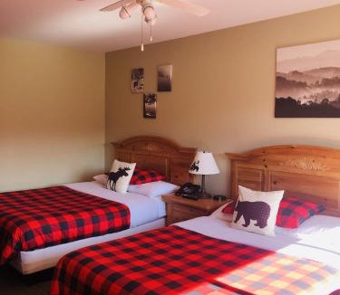 Wawa Hotel | Parkway Motel