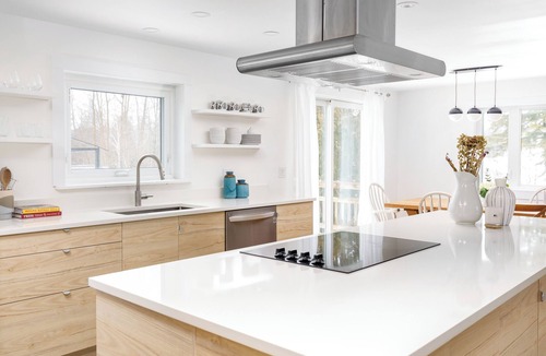 Consecon House | Partridge Hill Consecon 4 Bedrooms Pool