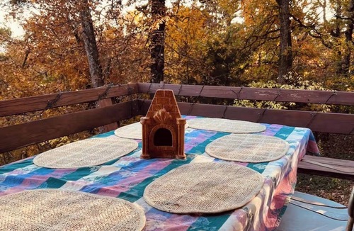 Eureka Springs Cabin | Peace Mountain Lodge