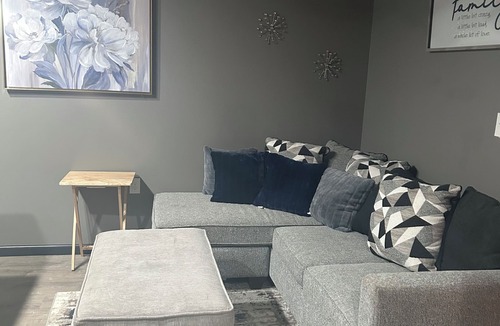 Whitehaven Apartment | Peaceful 1-bedroom apartment with AC in vibrant Memphis
