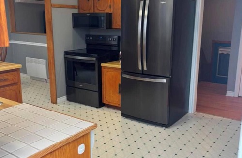 St. Anthony House | Peaceful 2-bedroom house with beautiful view in Saint Anthony