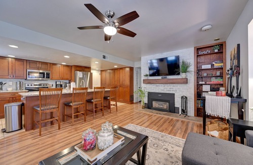 Payson House | Peaceful Deck + Fire Pit: Payson Home!