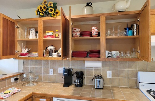 Westminster Cottage | Peaceful, fully appointed 2-bedroom cottage with WiFi.