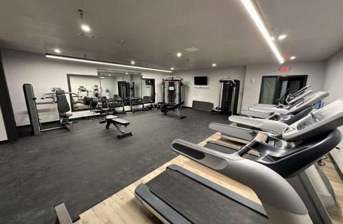 Tulsa House | Peaceful Midtown Apartment with Gym and Parking