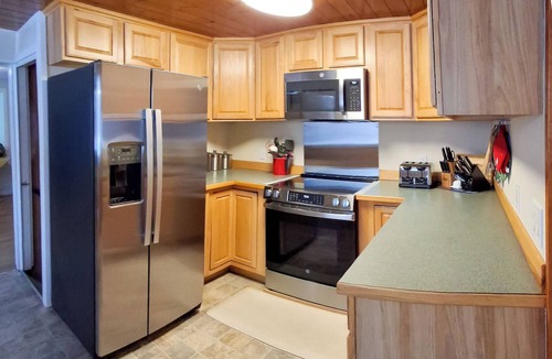 Cooper Landing House | Peaceful Mountain-View Home - Walk to Kenai Lake!